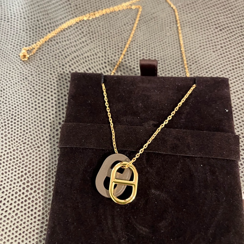 Hermes gold tone and leather necklace - Picture 2 of 5